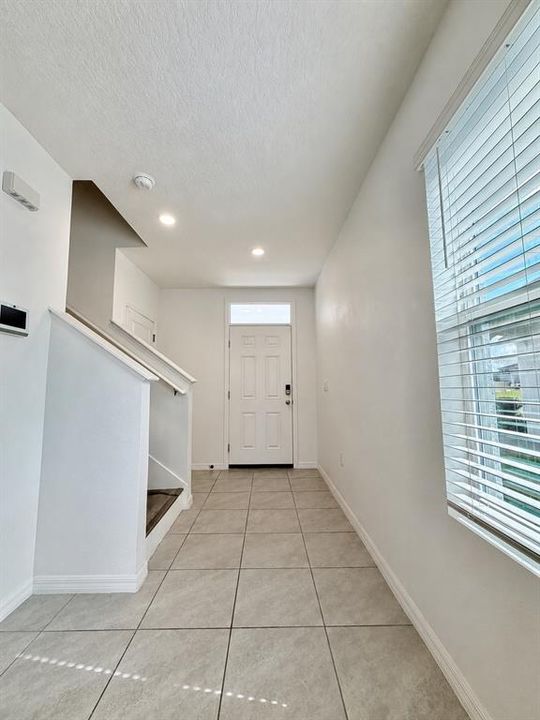 For Rent: $2,449 (4 beds, 2 baths, 2260 Square Feet)