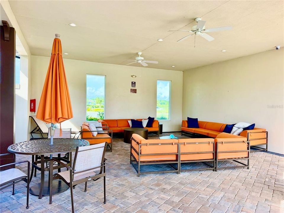 For Rent: $2,449 (4 beds, 2 baths, 2260 Square Feet)