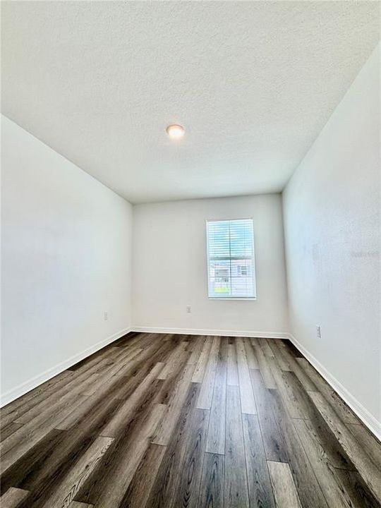 For Rent: $2,449 (4 beds, 2 baths, 2260 Square Feet)