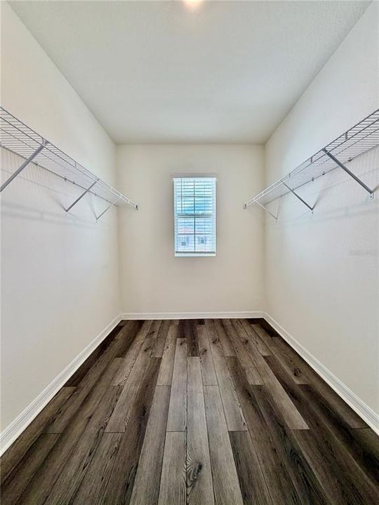 For Rent: $2,449 (4 beds, 2 baths, 2260 Square Feet)