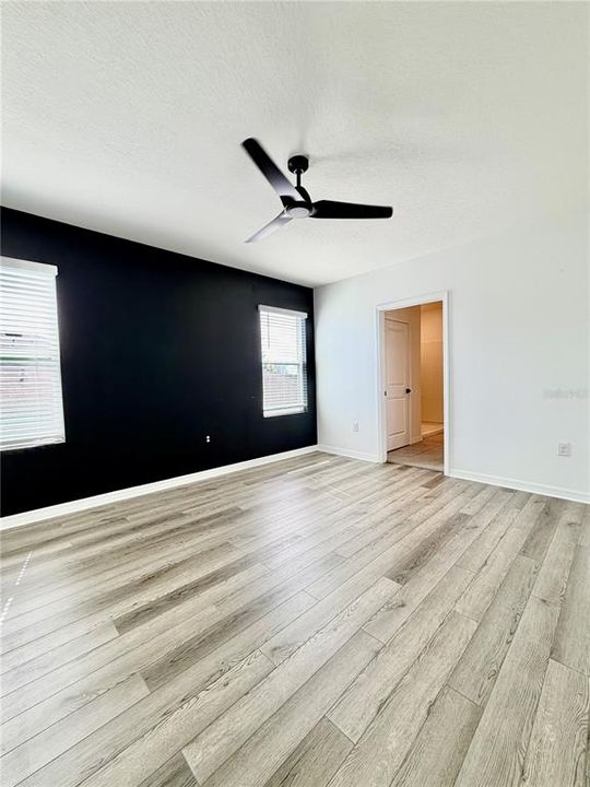 For Rent: $2,449 (4 beds, 2 baths, 2260 Square Feet)