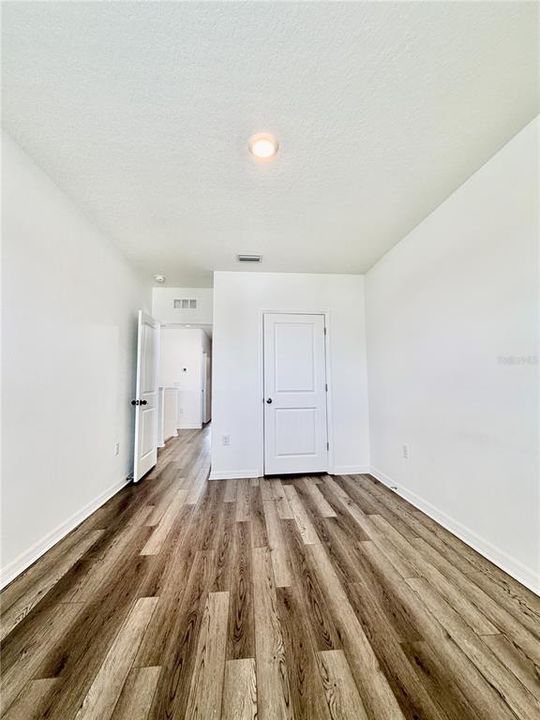 For Rent: $2,449 (4 beds, 2 baths, 2260 Square Feet)