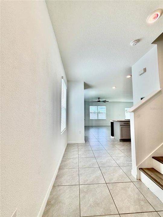 For Rent: $2,449 (4 beds, 2 baths, 2260 Square Feet)