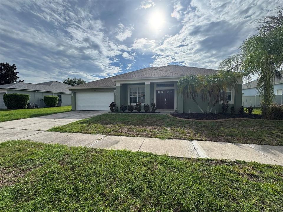 En Venta: $479,000 (4 camas, 3 baños, 3033 Pies cuadrados)