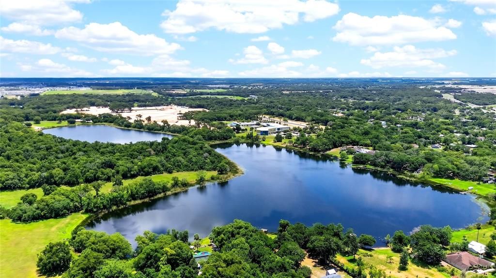 En Venta: $450,000 (4.28 acres)