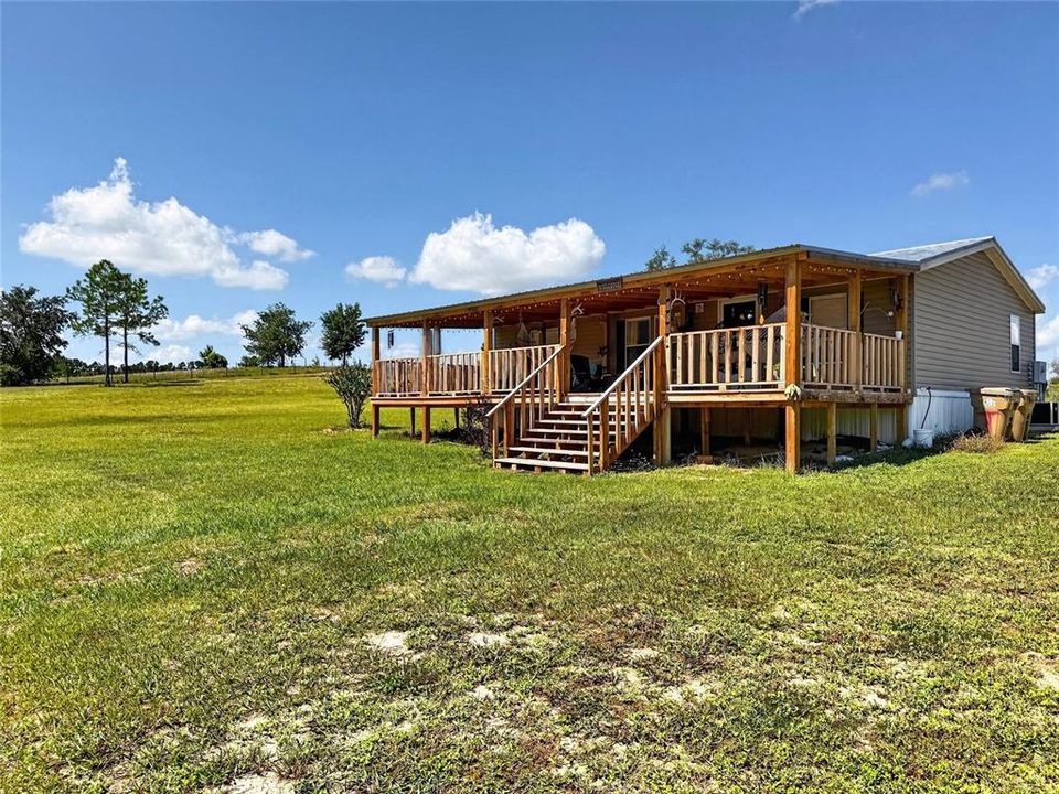 For Sale: $645,000 (6 beds, 4 baths, 2648 Square Feet)