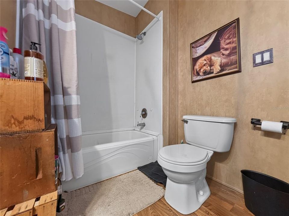 For Sale: $645,000 (6 beds, 4 baths, 2648 Square Feet)
