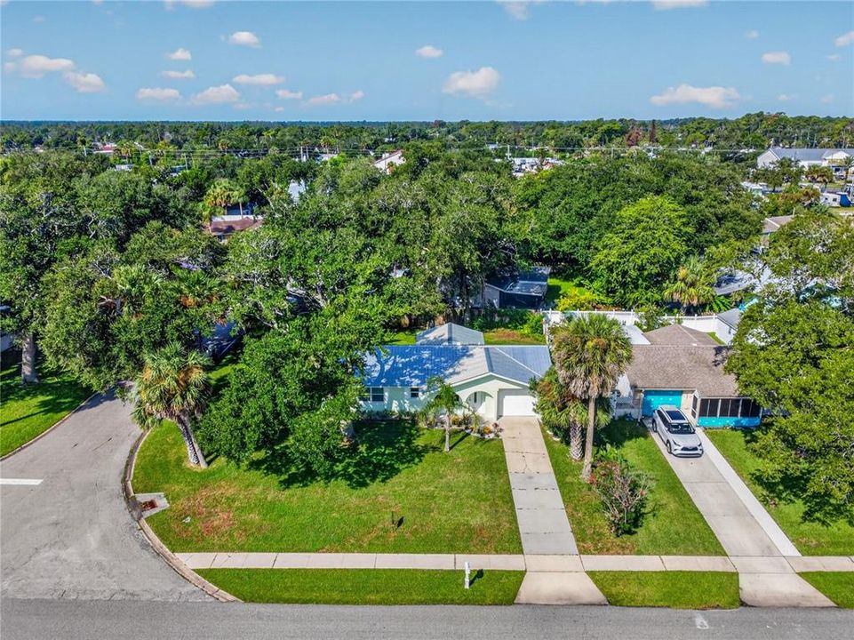 For Sale: $329,900 (2 beds, 2 baths, 1040 Square Feet)