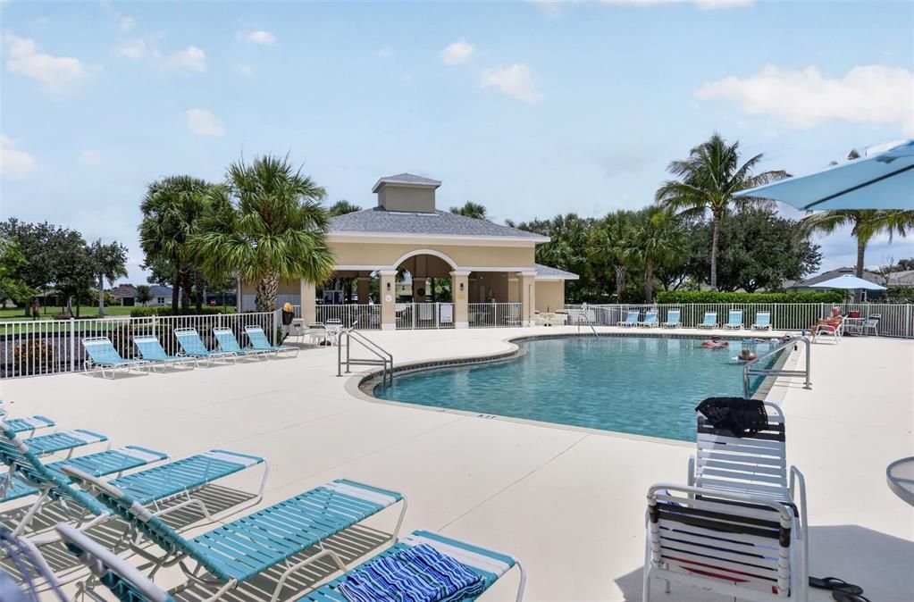 For Sale: $295,000 (4 beds, 2 baths, 1828 Square Feet)