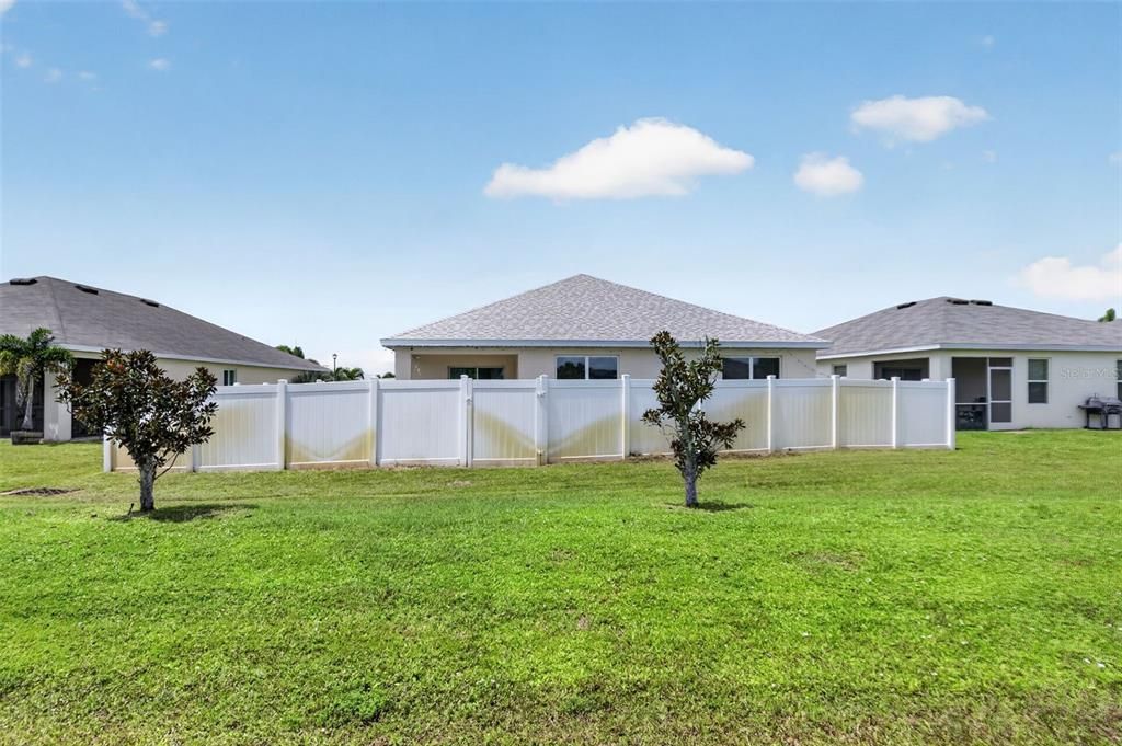 For Sale: $295,000 (4 beds, 2 baths, 1828 Square Feet)