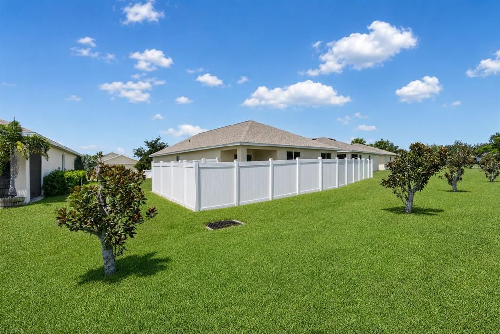 For Sale: $295,000 (4 beds, 2 baths, 1828 Square Feet)