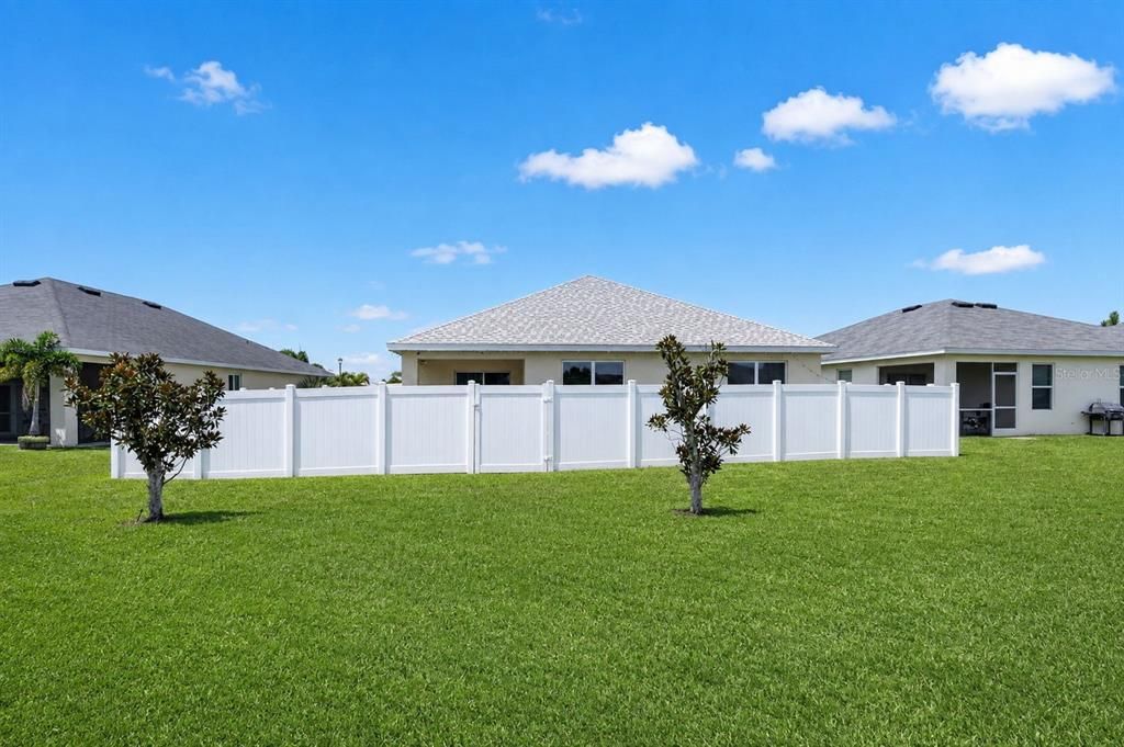 For Sale: $295,000 (4 beds, 2 baths, 1828 Square Feet)