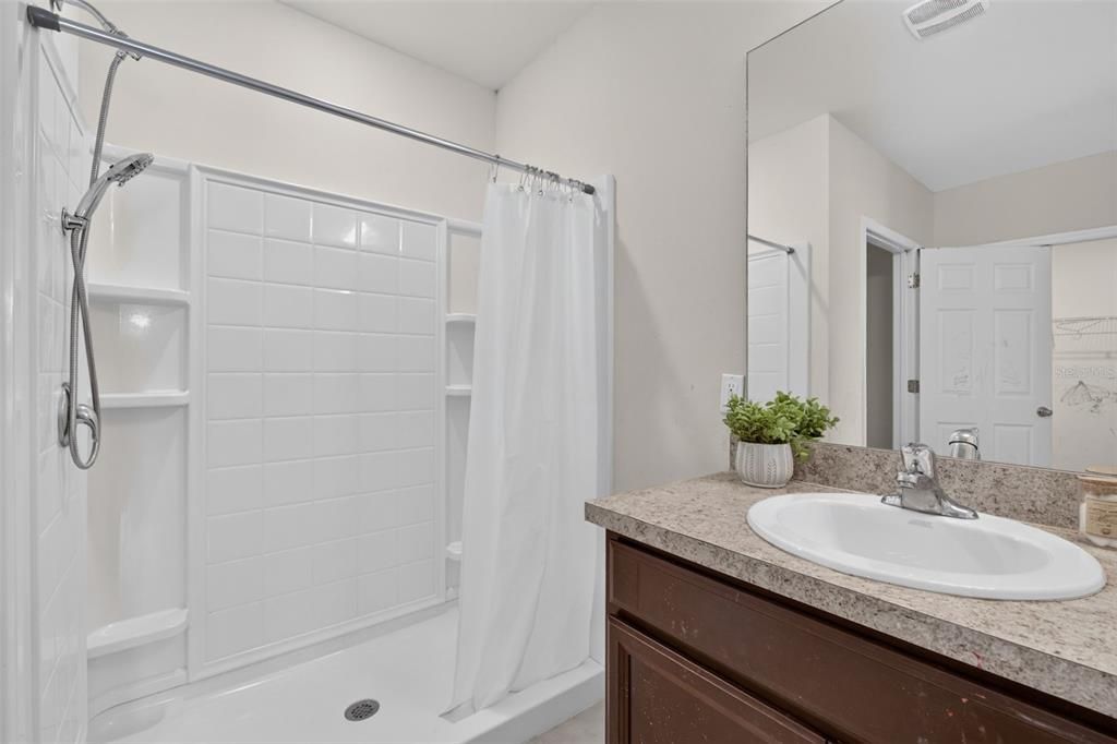 For Sale: $295,000 (4 beds, 2 baths, 1828 Square Feet)