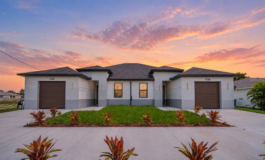 For Sale: $549,900 (6 beds, 0 baths, 2400 Square Feet)