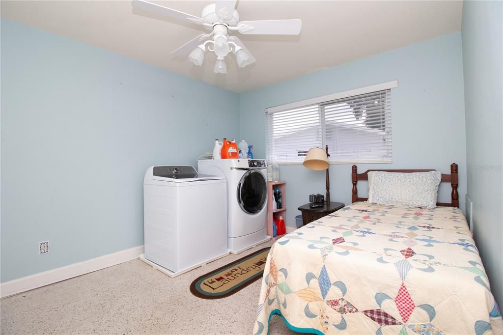 Active With Contract: $545,000 (4 beds, 2 baths, 2300 Square Feet)