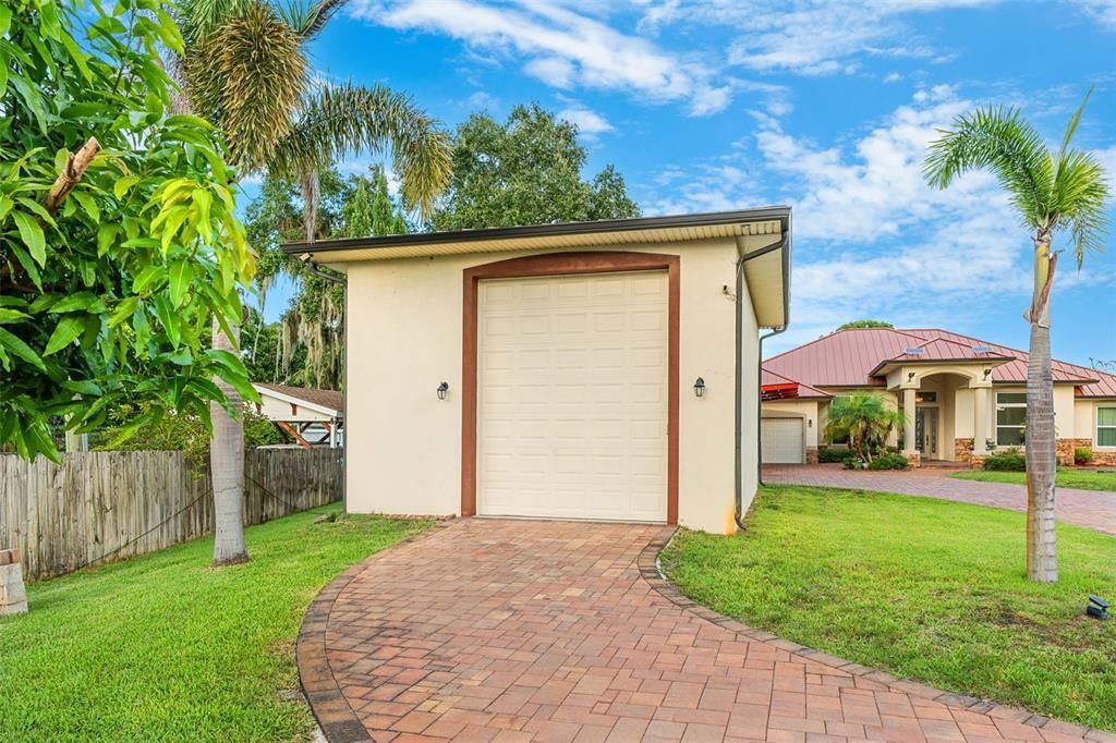 En Venta: $949,000 (4 camas, 3 baños, 2840 Pies cuadrados)