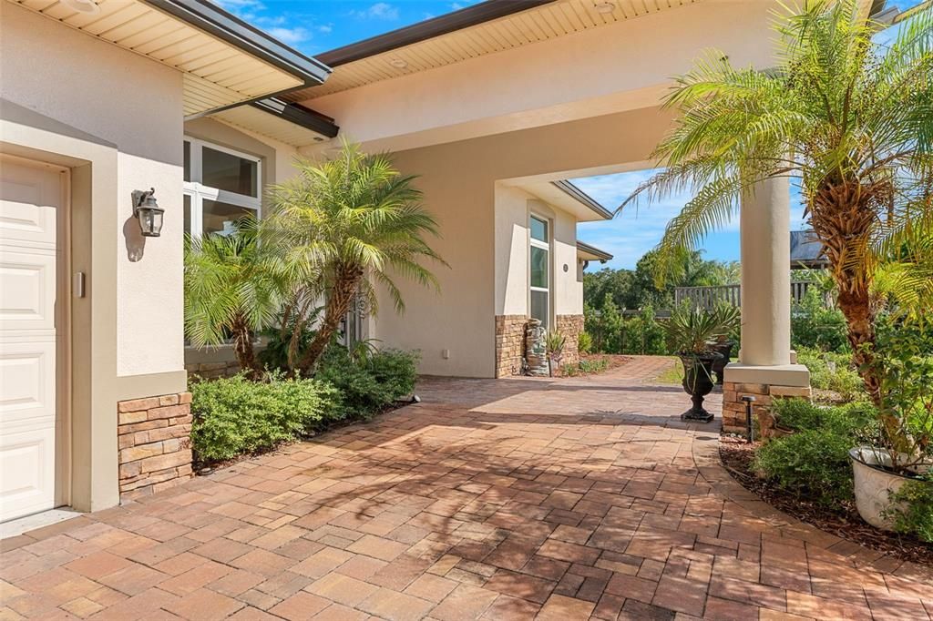 En Venta: $949,000 (4 camas, 3 baños, 2840 Pies cuadrados)