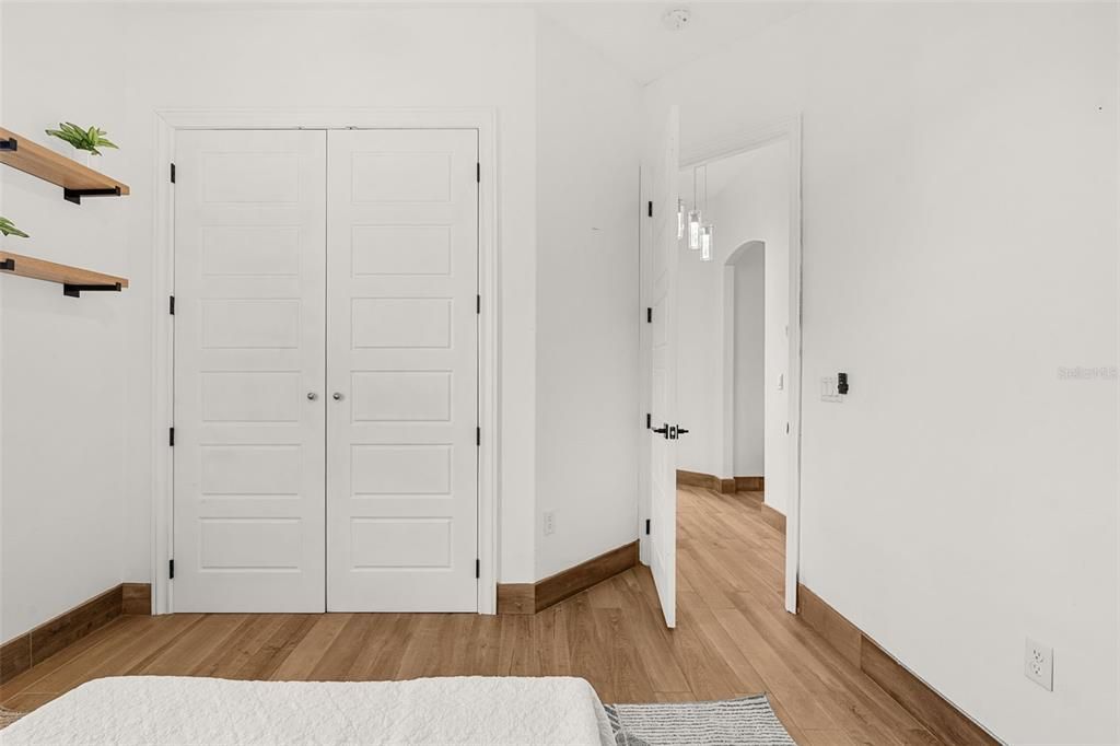 En Venta: $949,000 (4 camas, 3 baños, 2840 Pies cuadrados)