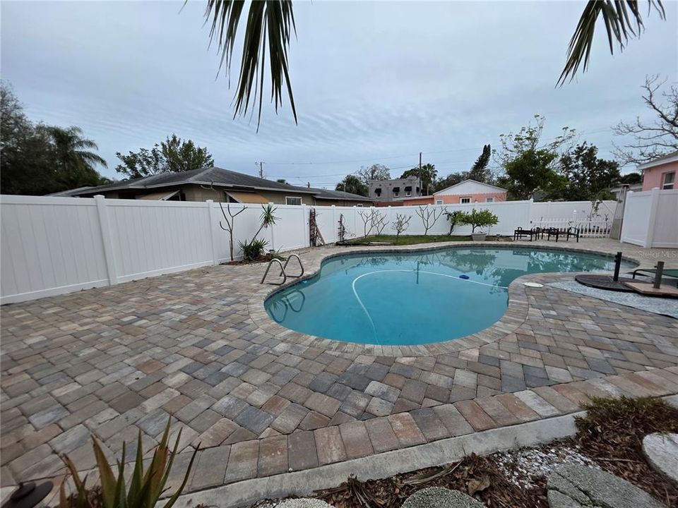 En Venta: $699,000 (2 camas, 1 baños, 1107 Pies cuadrados)