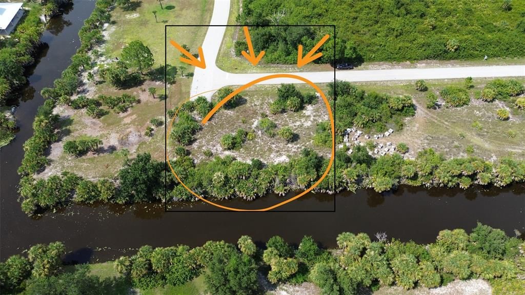 На продажу: $32,000 (0.36 acres)