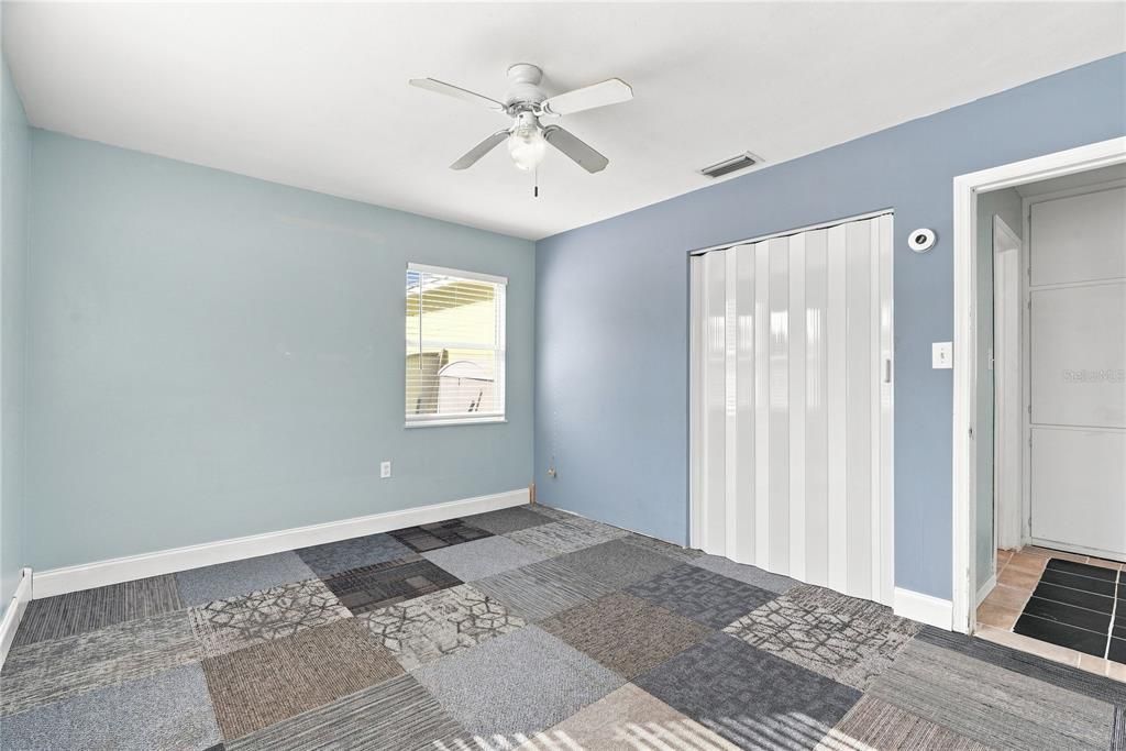 For Rent: $2,600 (2 beds, 2 baths, 888 Square Feet)