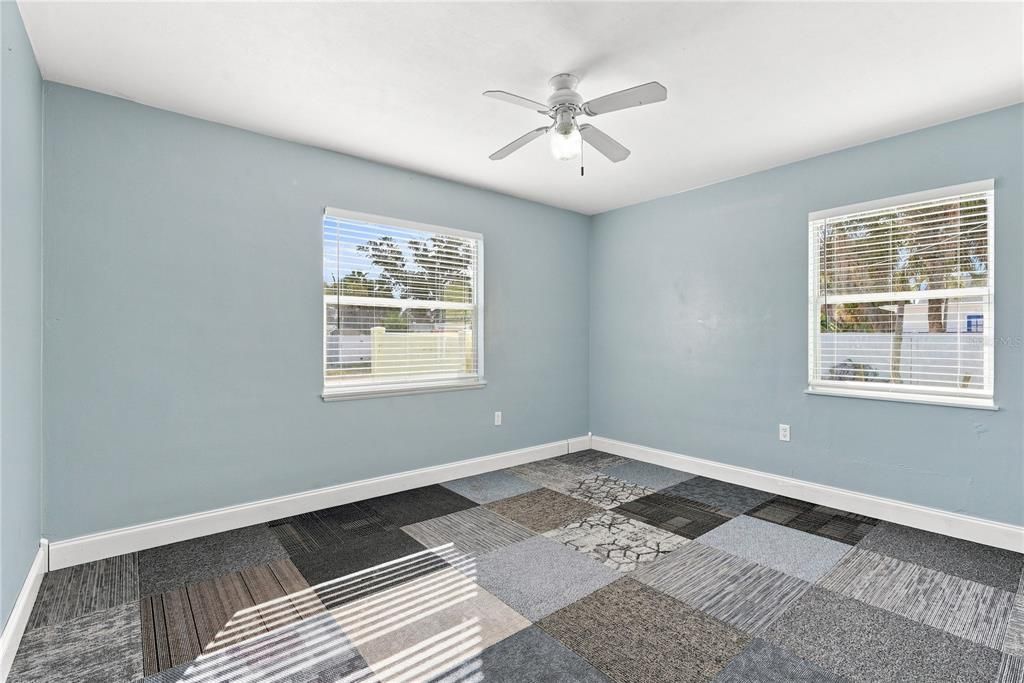 For Rent: $2,600 (2 beds, 2 baths, 888 Square Feet)