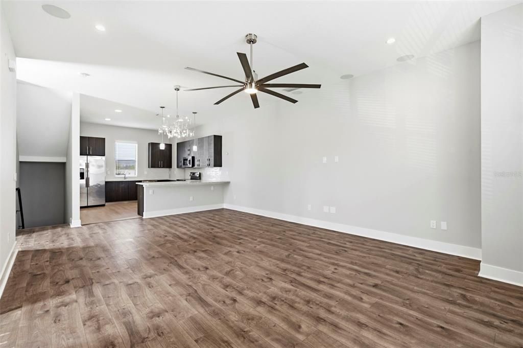 For Sale: $580,000 (2 beds, 2 baths, 1748 Square Feet)