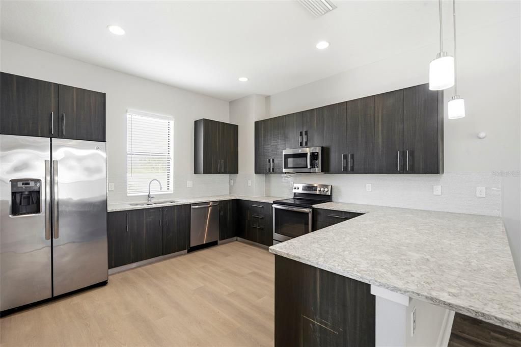 For Sale: $580,000 (2 beds, 2 baths, 1748 Square Feet)