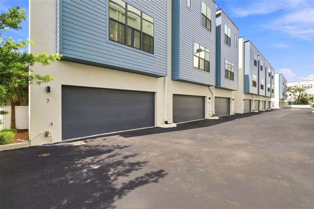 For Sale: $580,000 (2 beds, 2 baths, 1748 Square Feet)