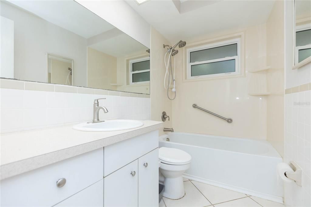En Venta: $195,000 (3 camas, 2 baños, 1047 Pies cuadrados)