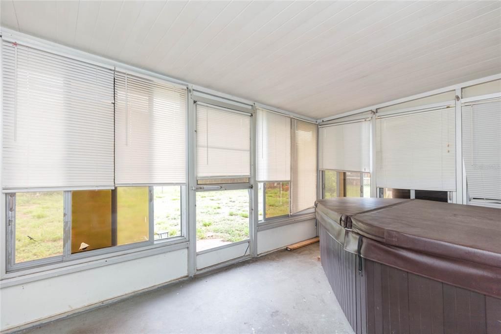 En Venta: $195,000 (3 camas, 2 baños, 1047 Pies cuadrados)