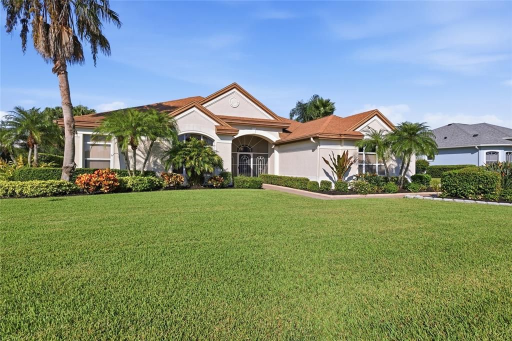 En Venta: $675,000 (4 camas, 3 baños, 3048 Pies cuadrados)
