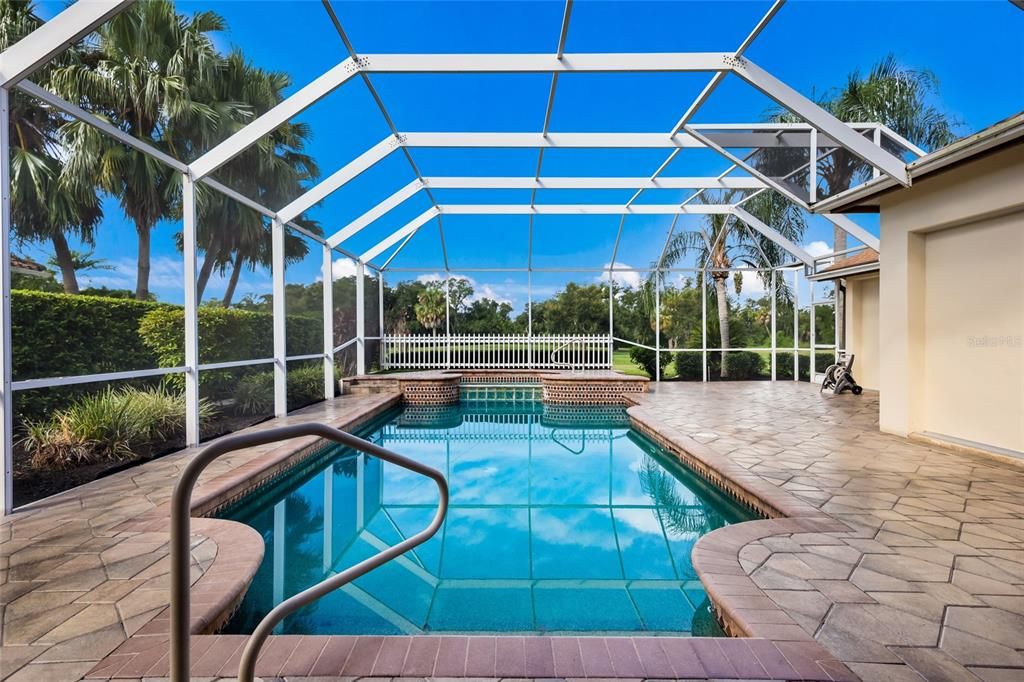 En Venta: $675,000 (4 camas, 3 baños, 3048 Pies cuadrados)