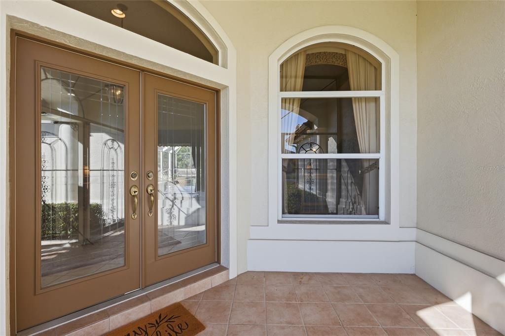 En Venta: $675,000 (4 camas, 3 baños, 3048 Pies cuadrados)