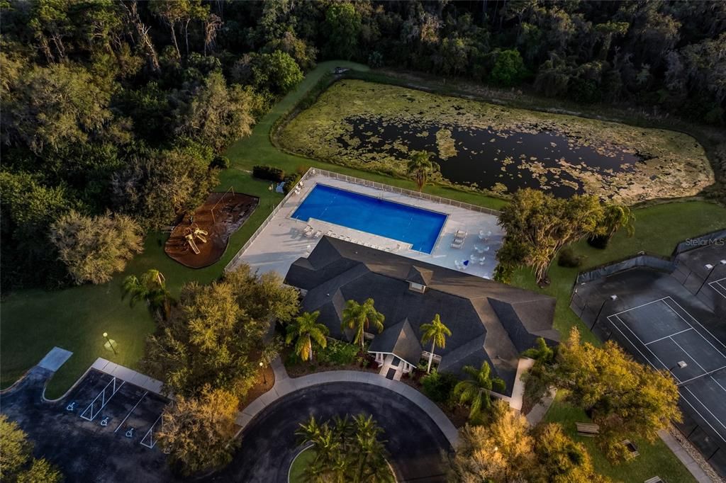 En Venta: $675,000 (4 camas, 3 baños, 3048 Pies cuadrados)