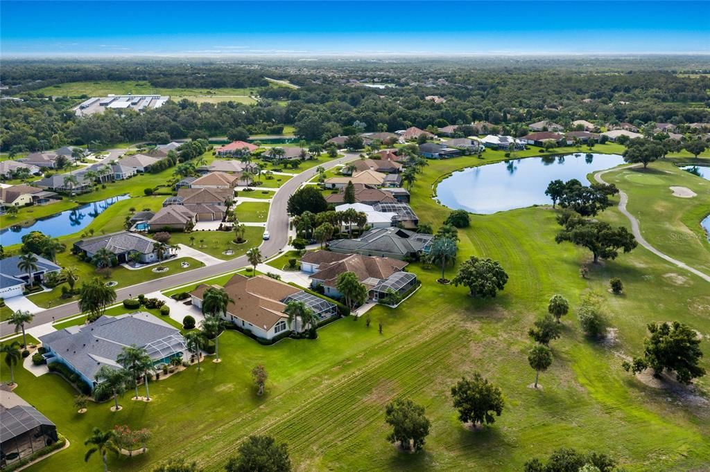 En Venta: $675,000 (4 camas, 3 baños, 3048 Pies cuadrados)