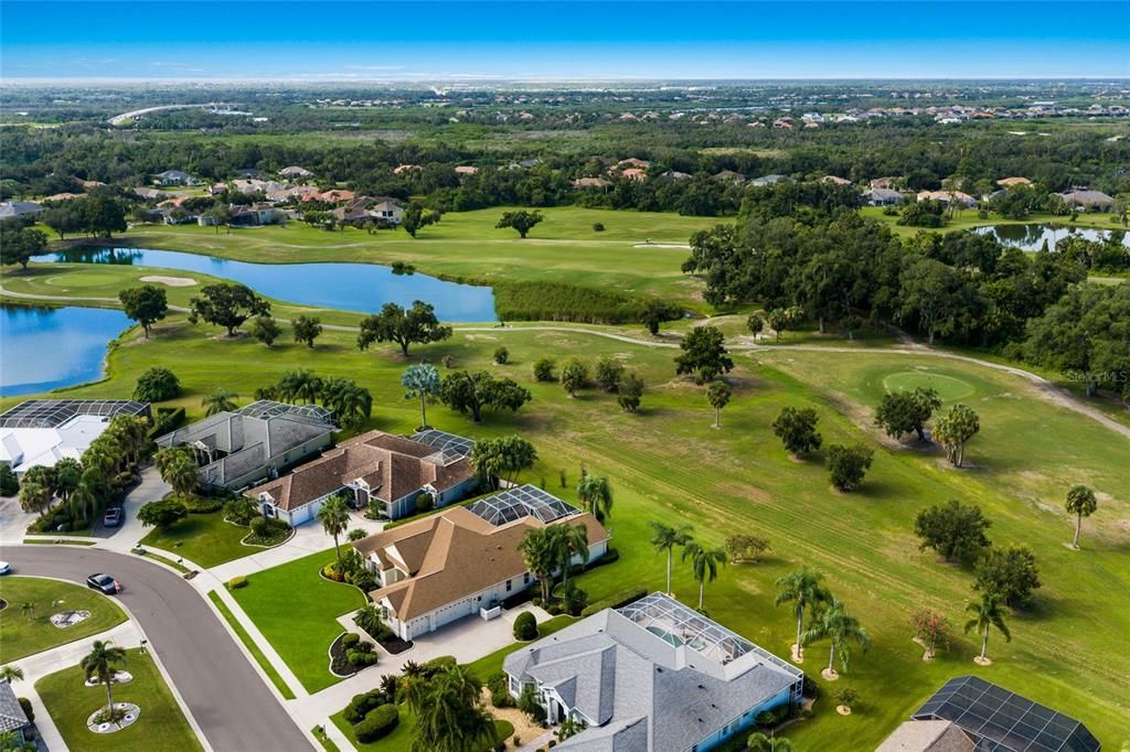 En Venta: $675,000 (4 camas, 3 baños, 3048 Pies cuadrados)
