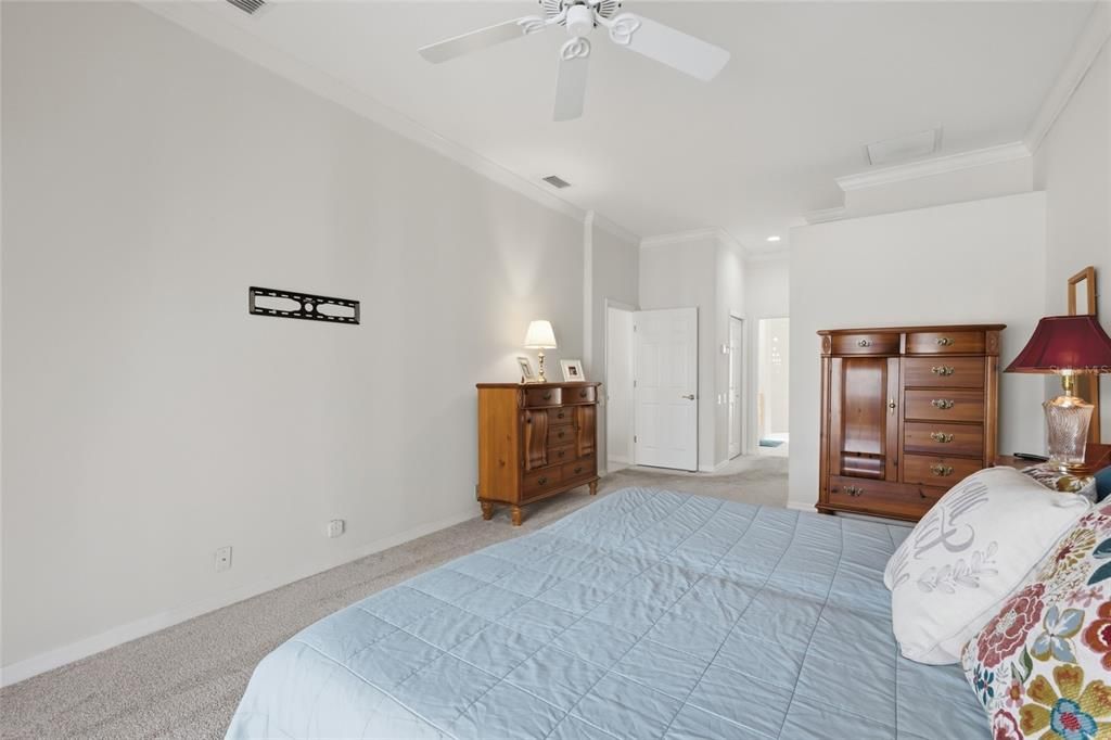 En Venta: $675,000 (4 camas, 3 baños, 3048 Pies cuadrados)