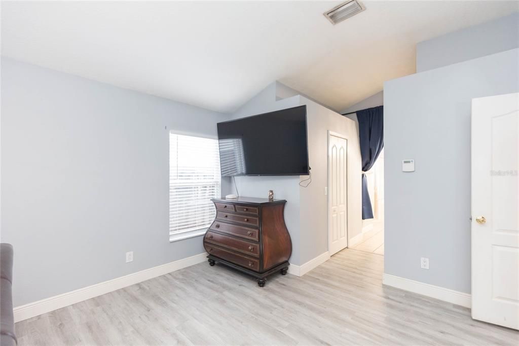 En Venta: $375,000 (3 camas, 2 baños, 1717 Pies cuadrados)