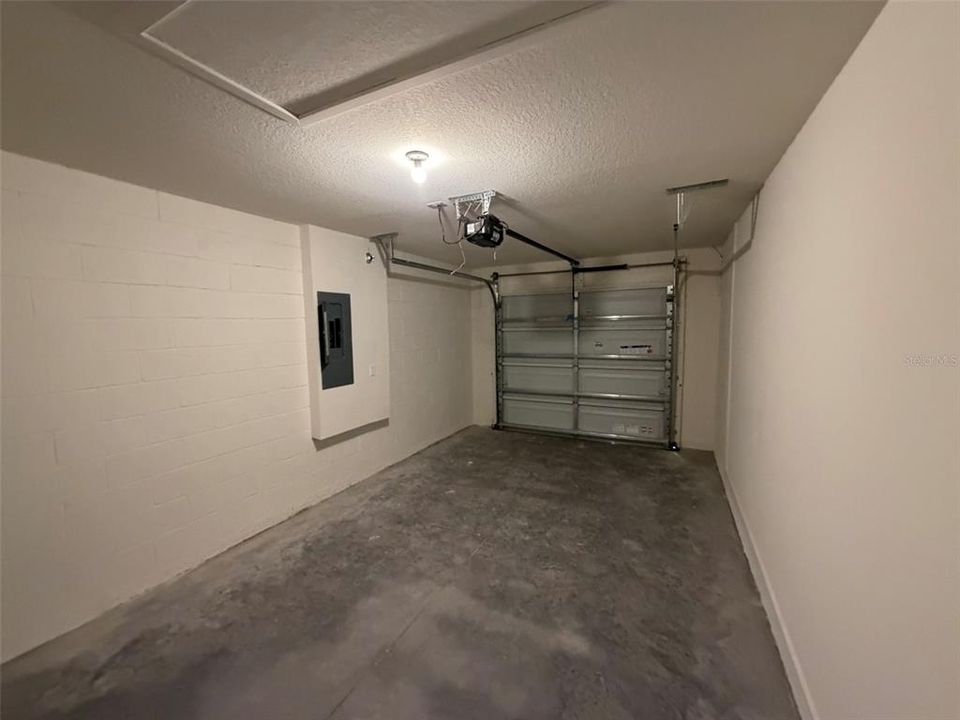 В аренду: $2,300 (5 спален, 2 ванн, 1739 Квадратных фут)