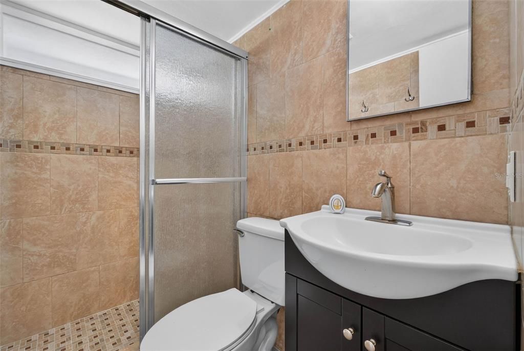 For Sale: $149,900 (2 beds, 2 baths, 1100 Square Feet)
