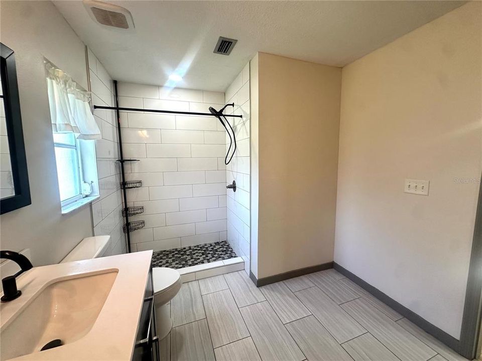 En Renta: $1,800 (3 camas, 2 baños, 1856 Pies cuadrados)