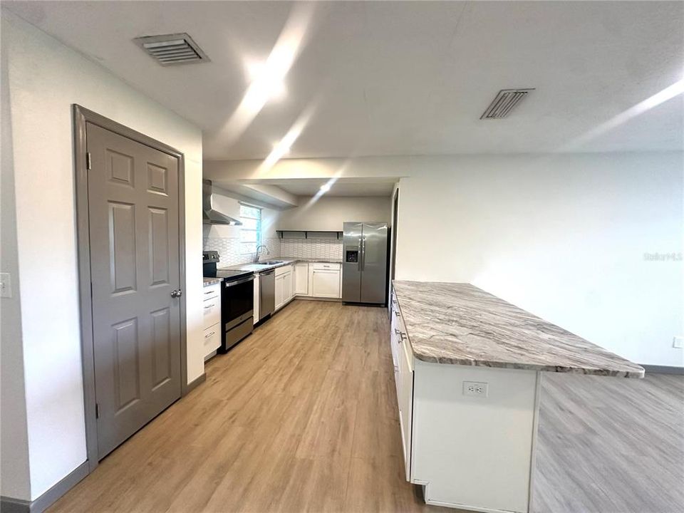 En Renta: $1,800 (3 camas, 2 baños, 1856 Pies cuadrados)