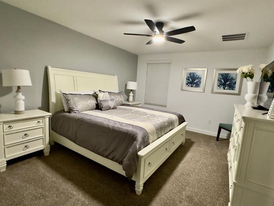 For Sale: $515,000 (6 beds, 6 baths, 3063 Square Feet)