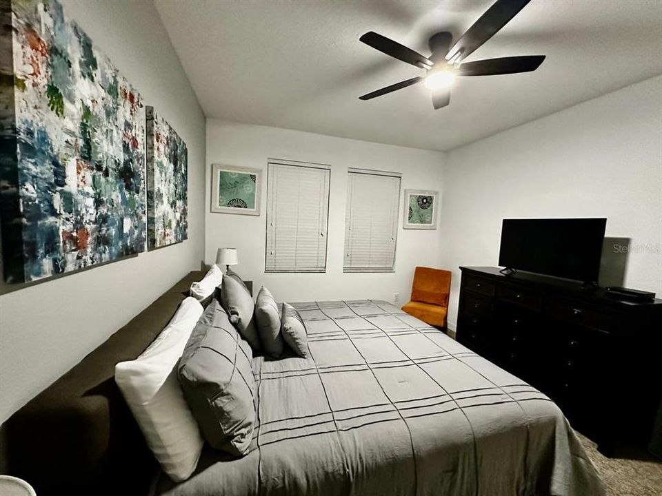 For Sale: $515,000 (6 beds, 6 baths, 3063 Square Feet)