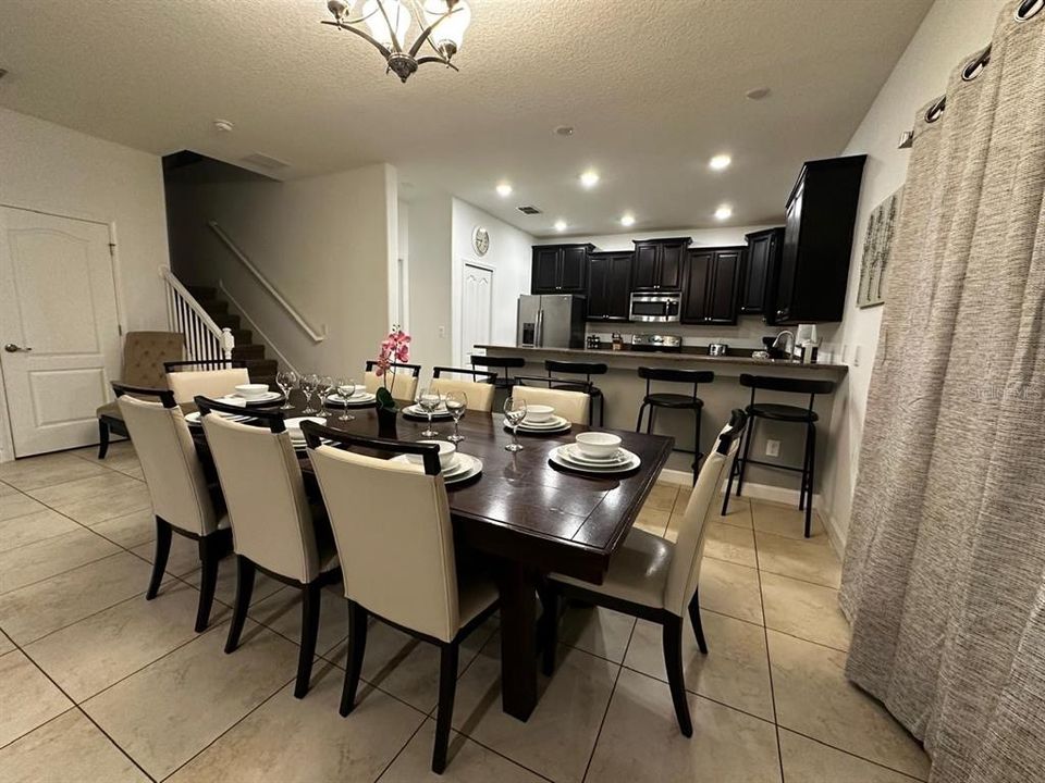 For Sale: $515,000 (6 beds, 6 baths, 3063 Square Feet)