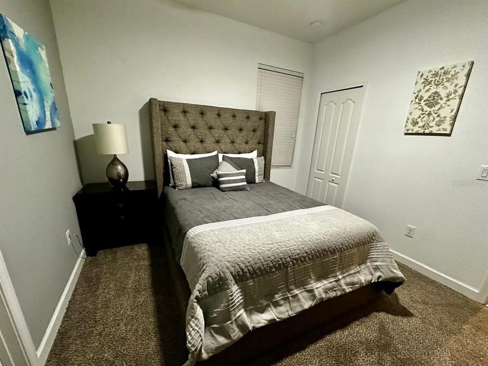 For Sale: $515,000 (6 beds, 6 baths, 3063 Square Feet)