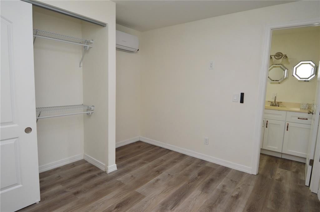 В аренду: $1,100 (1 спален, 1 ванн, 530 Квадратных фут)