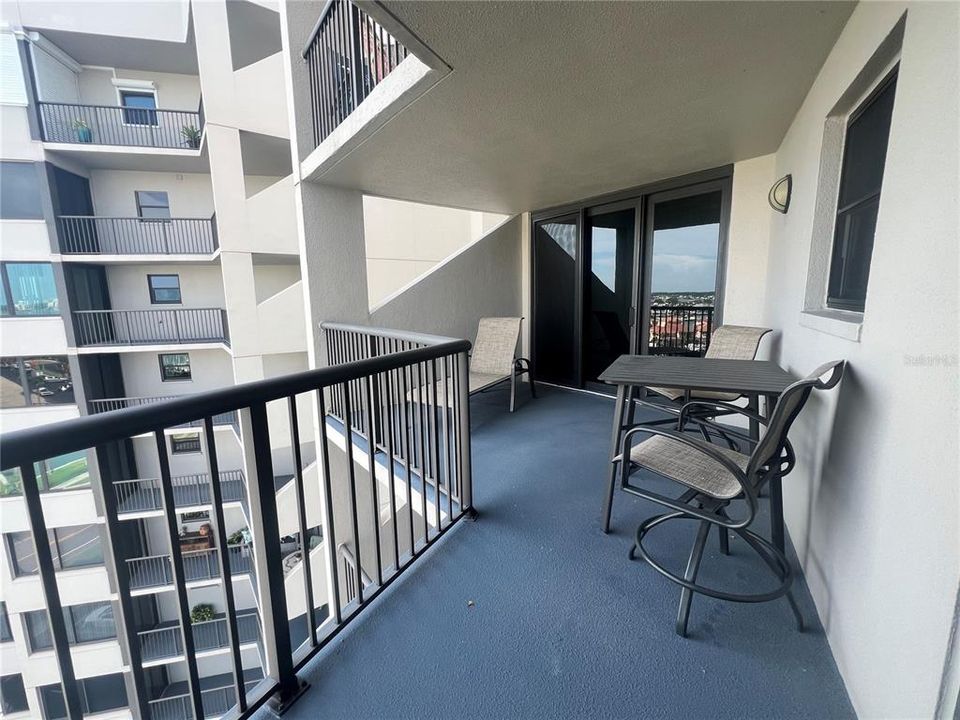 For Rent: $4,750 (3 beds, 3 baths, 1970 Square Feet)