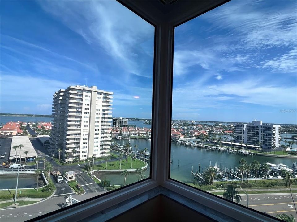 For Rent: $4,750 (3 beds, 3 baths, 1970 Square Feet)